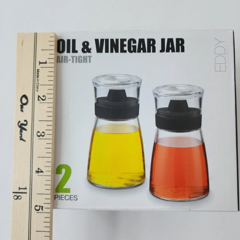Eddy 2 Piece Airtight Oil and Vinegar Jar Set Non-Drip Silicone Spout Black‎